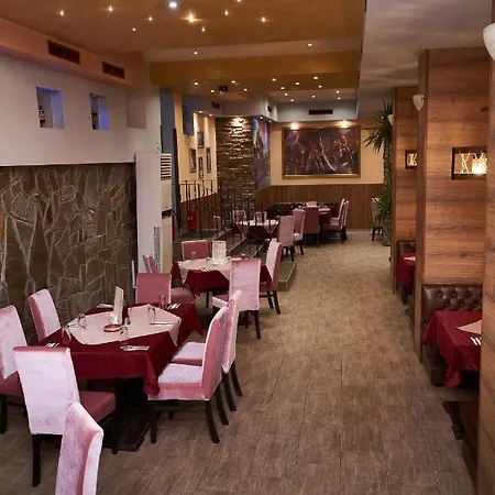 Avangard ゲストハウス 3*