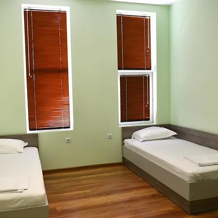 ゲストハウス Avangard 3*