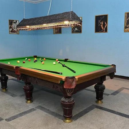 Avangard ゲストハウス Kharmanli