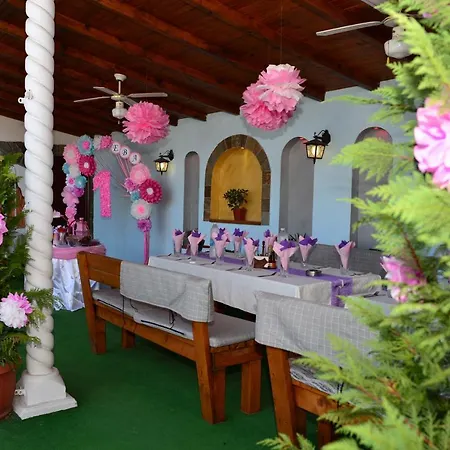 Avangard ゲストハウス