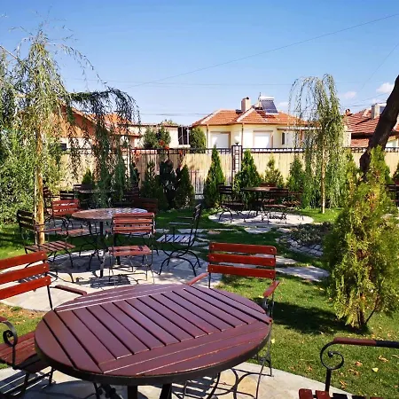 ゲストハウス Avangard